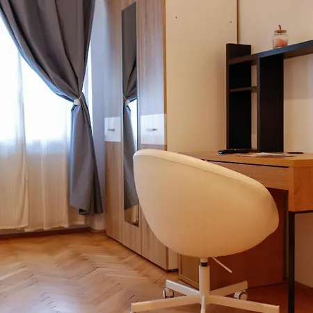 Neuhausz Residenz Ultra-central