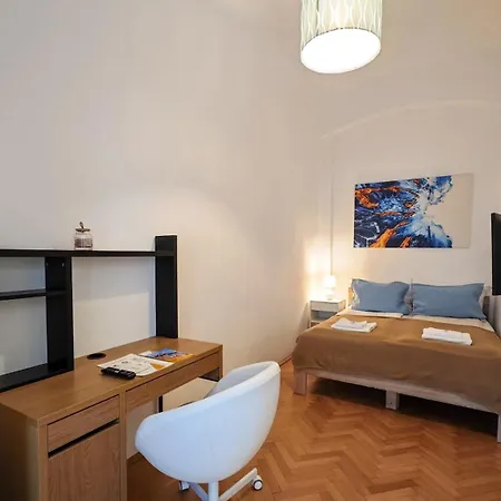 Neuhausz Residenz Ultra-central *