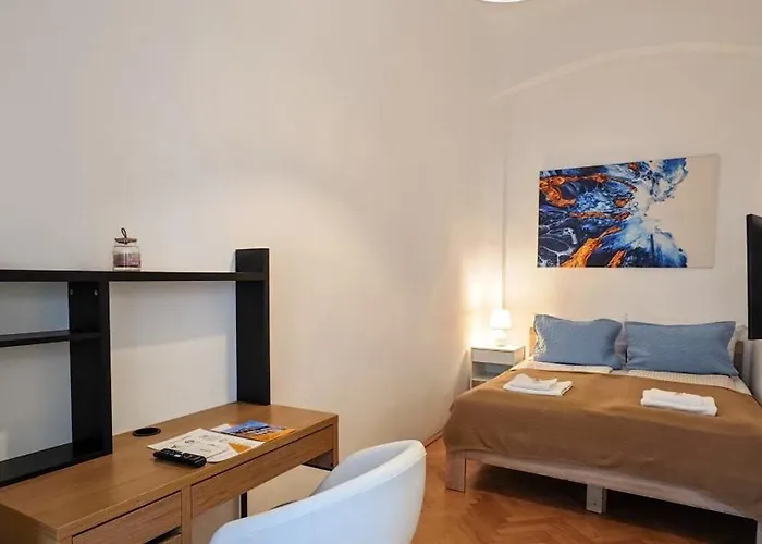 Neuhausz Residenz Ultra-central *